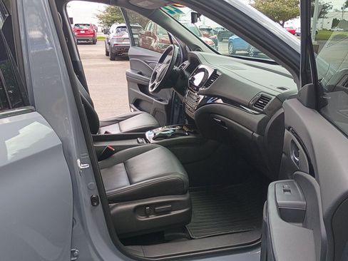 Used 2022 Honda Pilot Touring image 23