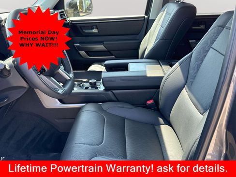 Used 2024 Toyota Sequoia SR5 w/ SR5 Premium Package AWD/4WD image 19
