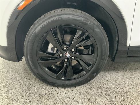 Used 2024 Buick Encore GX Sport Touring image 10