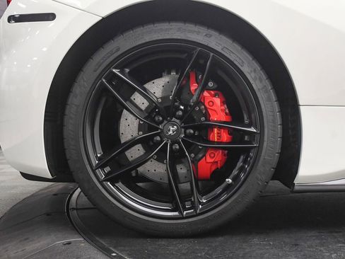Used 2016 Ferrari 488 GTB image 33