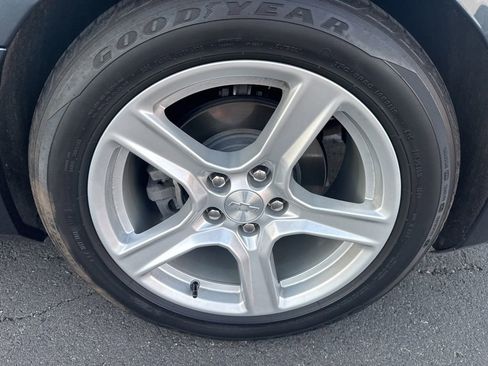 Used 2022 Chevrolet Camaro LT RWD image 15