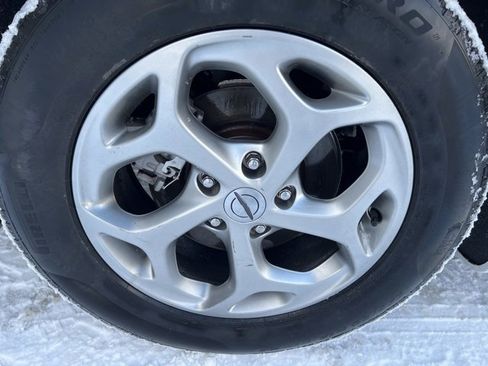 Certified 2024 Chrysler Pacifica Limited image 7