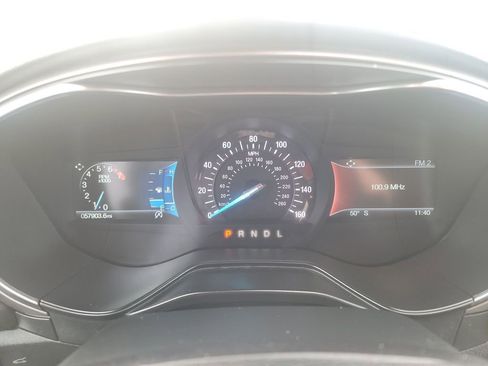 Used 2020 Ford Fusion SE image 15