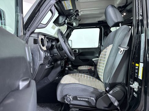 New 2026 Jeep Gladiator Mojave AWD/4WD image 10
