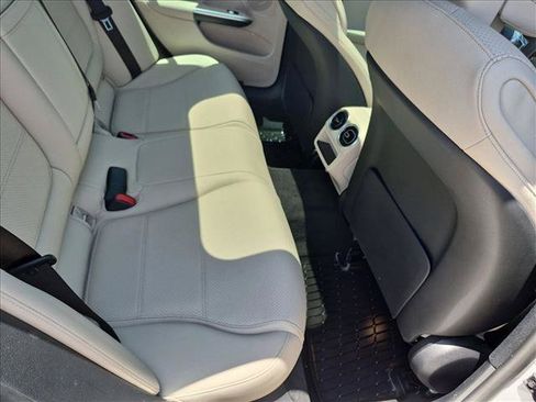 Used 2023 Mercedes-Benz C 300 Sedan image 21