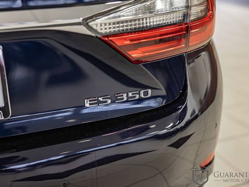 Used 2017 Lexus ES 350 w/ Luxury Package image 16