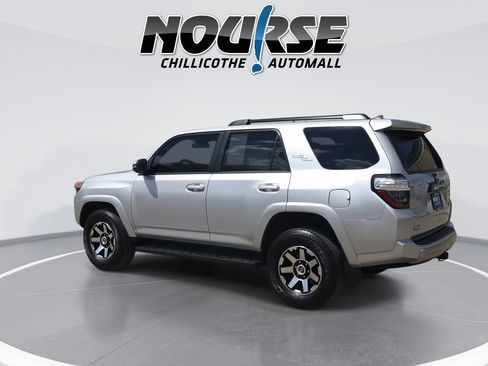 Used 2024 Toyota 4Runner TRD Off-Road Premium w/ Moonroof Package AWD/4WD image 6