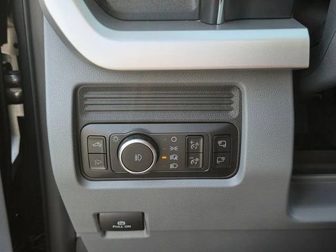 New 2026 Ford F250 XLT w/ XLT Premium Package AWD/4WD image 27