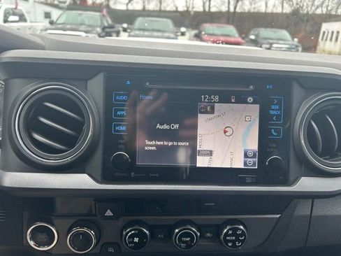 Used 2017 Toyota Tacoma TRD Sport w/ Tow Package image 26