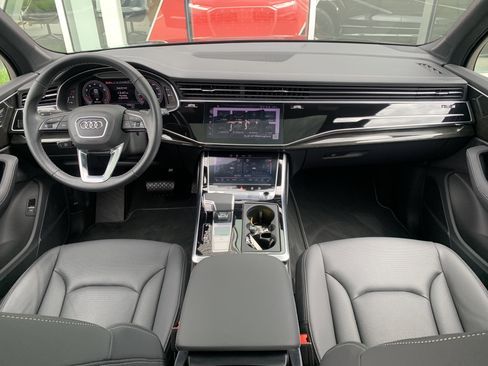 Used 2025 Audi Q7 3.0T Premium Plus w/ Premium Plus Package AWD/4WD image 13