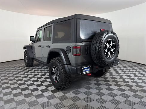 Used 2022 Jeep Wrangler Unlimited Rubicon w/ Cold Weather Group AWD/4WD image 5