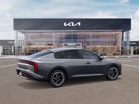 New 2026 Kia K4 EX image 3