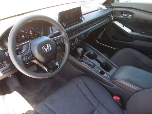 Certified 2023 Honda Accord LX image 14