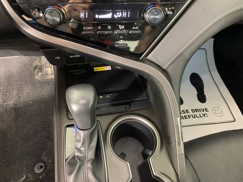 Used 2024 Toyota Camry XSE image 26