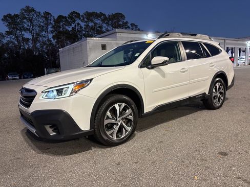 Used 2021 Subaru Outback Limited image 25