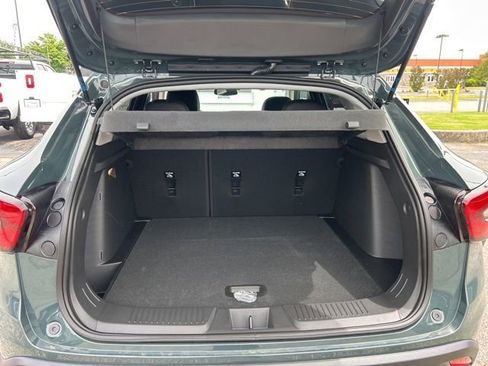 New 2026 Chevrolet Trax LT FWD image 27