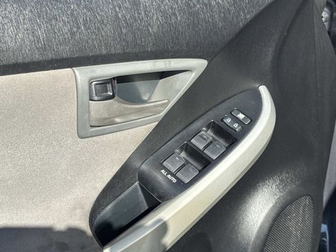 Used 2012 Toyota Prius One image 20