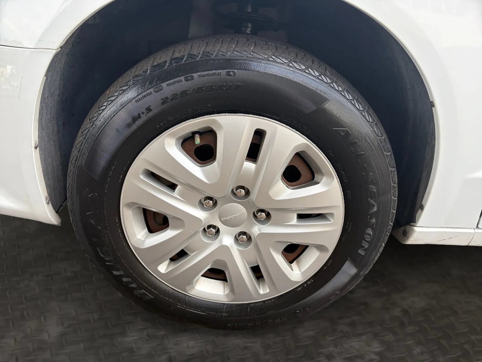 Used 2018 Dodge Grand Caravan SE w/ UConnect Hands-Free Group FWD image 34
