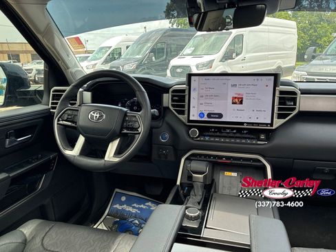 Used 2024 Toyota Sequoia Limited AWD/4WD image 32