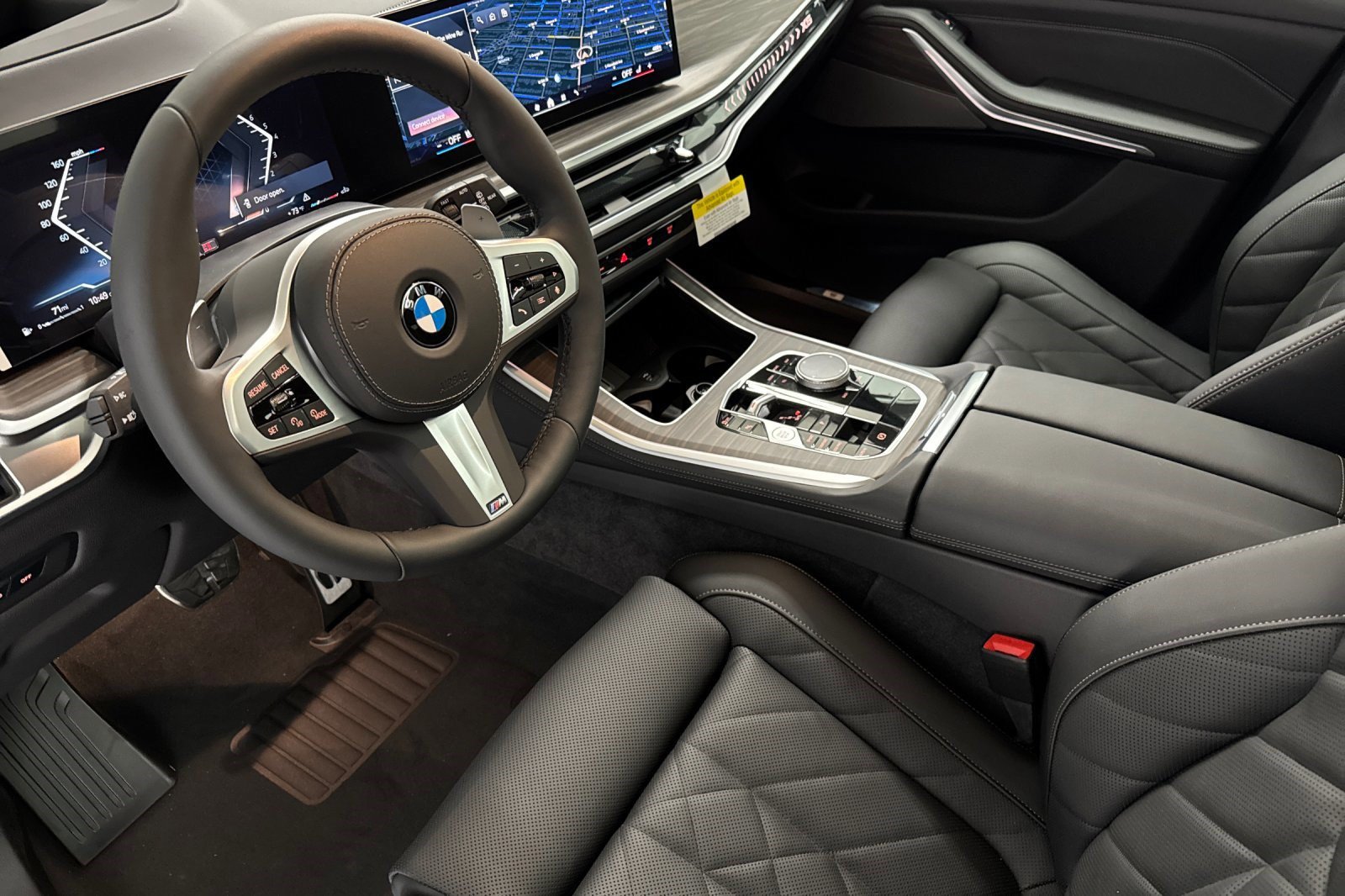 Used 2026 BMW X5 sDrive40i w/ M Sport Package RWD image 4