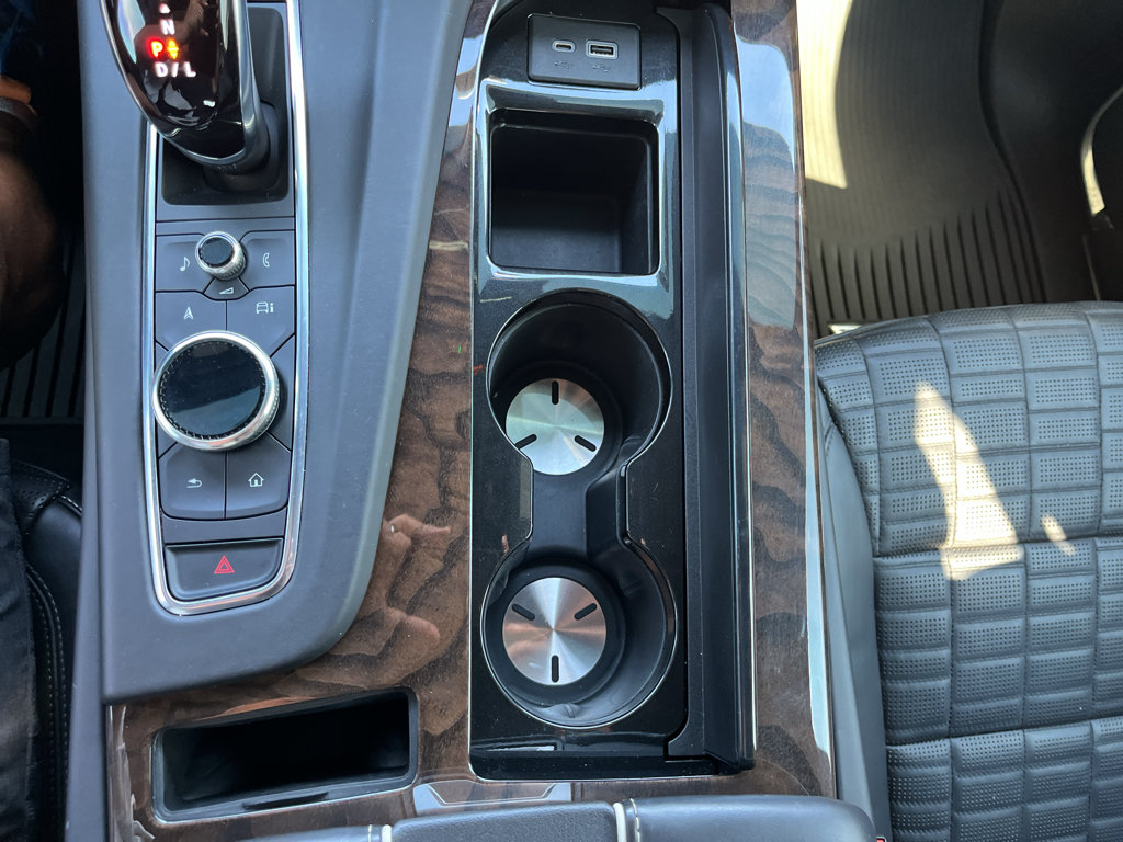 Used 2021 Cadillac Escalade Sport Platinum w/ LPO, ONYX Package AWD/4WD image 29