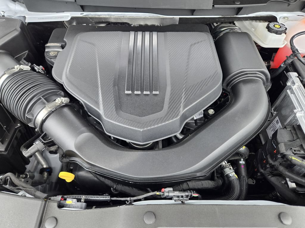New 2026 Chevrolet Traverse RS w/ LPO, Floor Liner Package FWD image 21