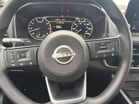Used 2023 Nissan Rogue SV AWD/4WD image 36