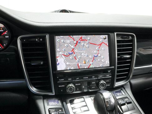 Used 2011 Porsche Panamera image 65