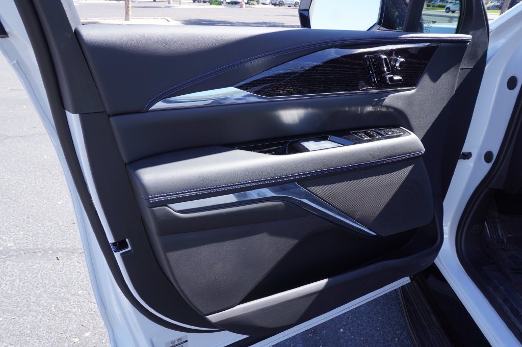 New 2026 Cadillac Escalade IQ Luxury 1 AWD/4WD image 13