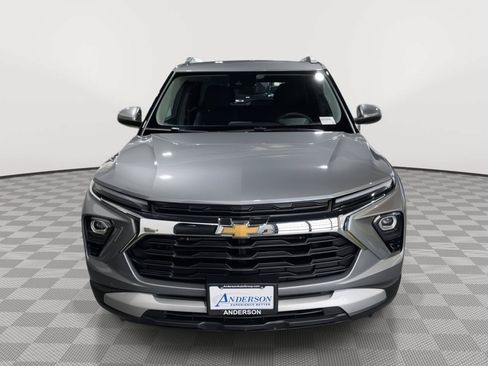 Used 2025 Chevrolet TrailBlazer LT FWD image 4