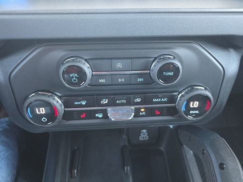 New 2026 Ford Bronco Big Bend w/ Black Diamond Package AWD/4WD image 18