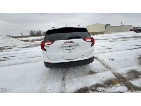 Certified 2023 GMC Terrain SLE w/ Driver Convenience Package image 10