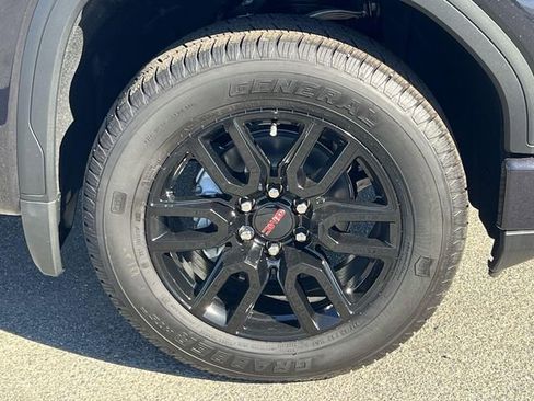 New 2026 GMC Sierra 1500 Elevation image 33