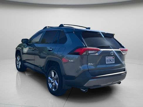 Used 2021 Toyota RAV4 Limited AWD/4WD image 6