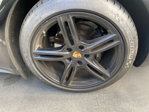 Used 2019 Porsche Panamera 4 AWD/4WD image 5