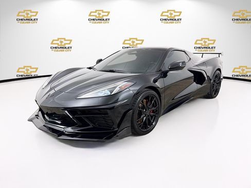 Used 2024 Chevrolet Corvette Stingray Premium Conv w/ Z51 Performance Package RWD image 3