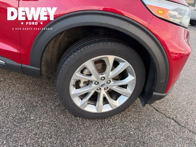 Used 2022 Ford Explorer Platinum w/ Equipment Group 601A AWD/4WD image 16