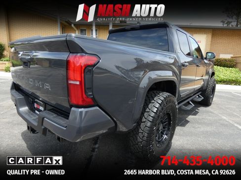 Used 2026 Toyota Tacoma SR5 AWD/4WD image 12