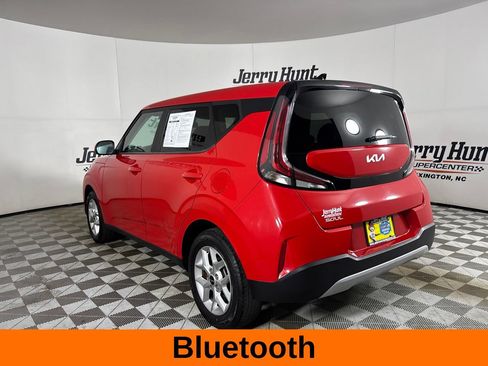Used 2024 Kia Soul LX w/ Option Group 015 FWD image 8