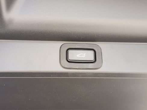 Certified 2023 Land Rover Range Rover Autobiography AWD/4WD image 37