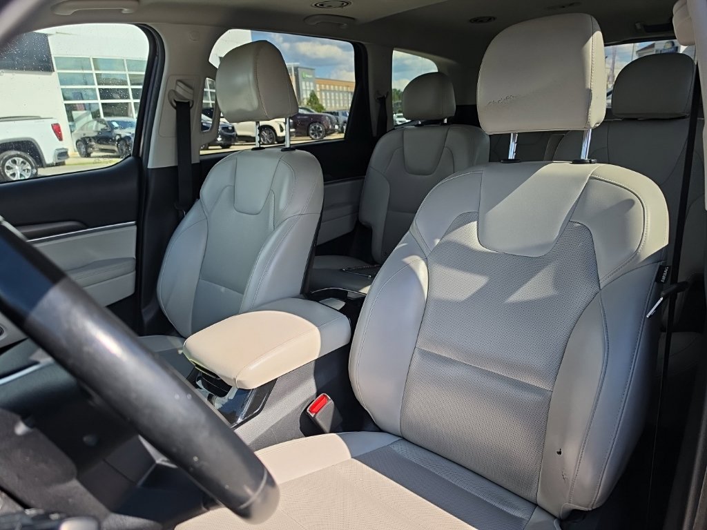 Used 2022 Kia Telluride S FWD image 10