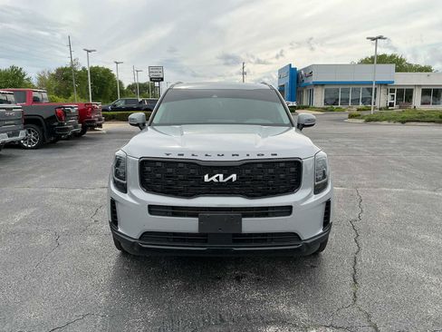 Used 2022 Kia Telluride EX w/ EX Premium Package AWD/4WD image 2