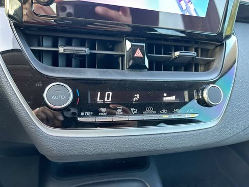 Used 2023 Toyota Corolla LE FWD image 24