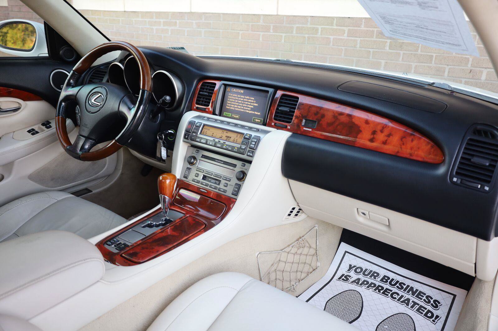 Used 2007 Lexus SC 430 Convertible w/ Preferred Accessory Pkg RWD image 23