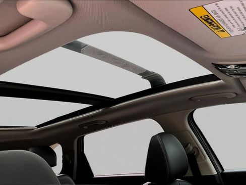 Used 2025 Kia Sorento EX w/ Panoramic Sunroof Package FWD image 30