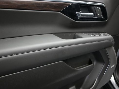 New 2026 Chevrolet Tahoe Z71 image 11