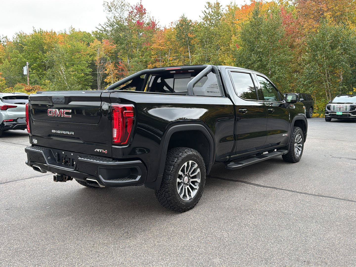 Used 2019 GMC Sierra 1500 AT4 w/ Off Road Performance Package AWD/4WD image 5