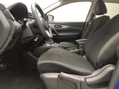 Used 2021 Nissan Rogue Sport S image 17