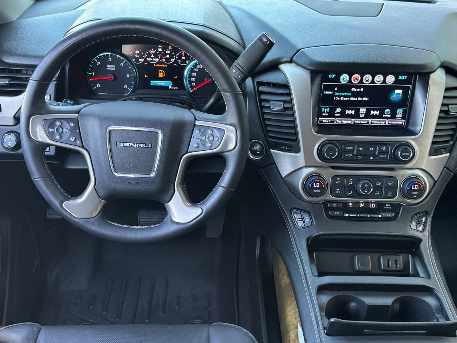 Used 2017 GMC Yukon XL Denali w/ Open Road Package AWD/4WD image 13