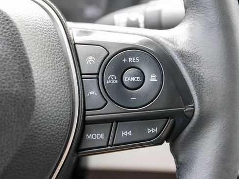 Used 2024 Toyota Corolla SE w/ SE Premium Package FWD image 22
